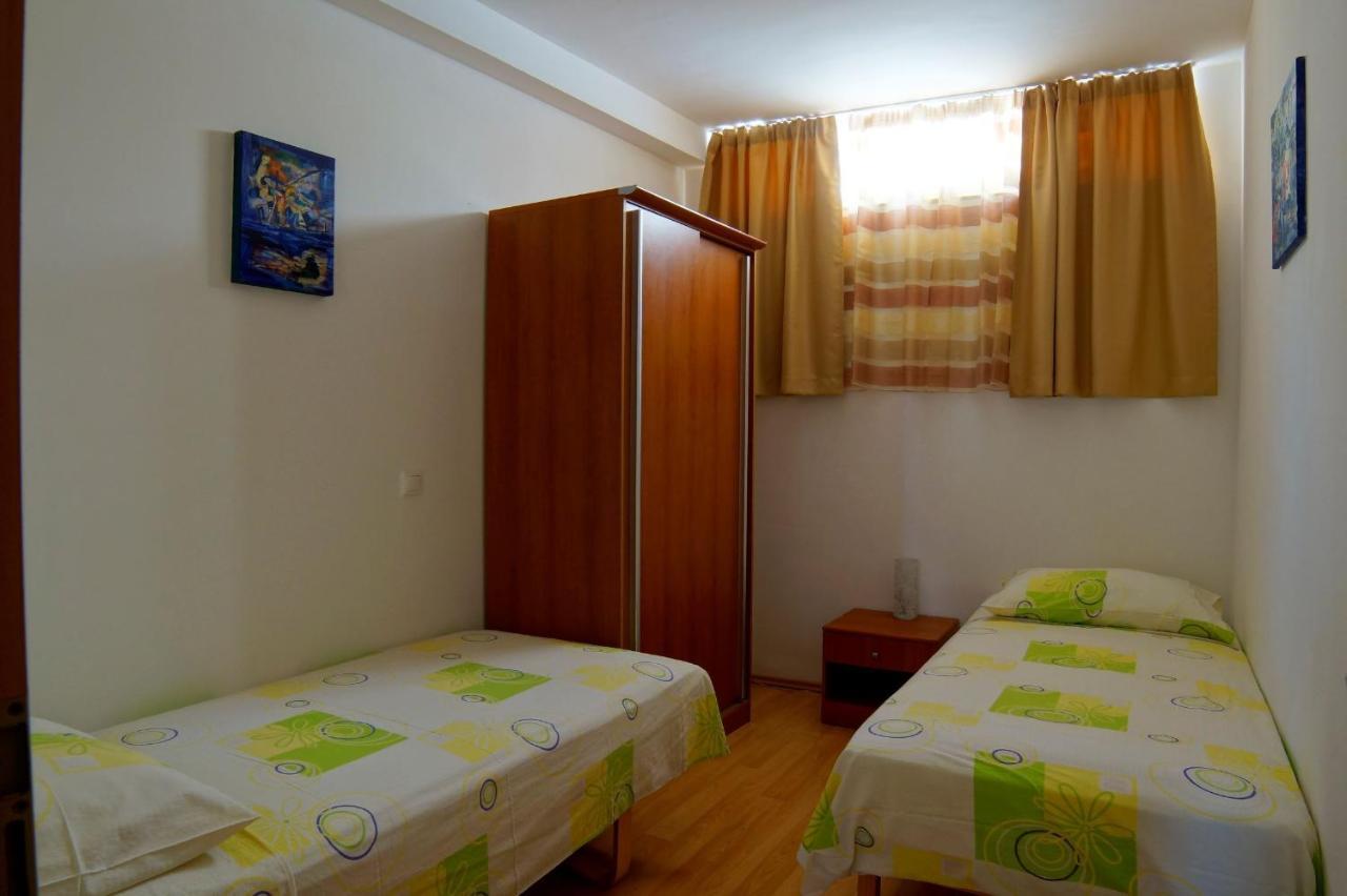 Apartment Darko Podstrana Exterior foto