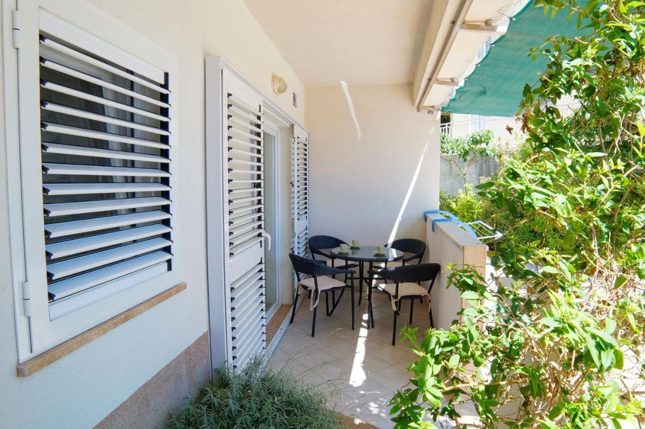 Apartment Darko Podstrana Exterior foto